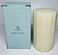 PartyLite 3" x 5" Iced Snowberries Round Pillar Candle New Box P2F/C05123