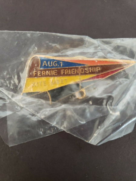 Vintage Fernie Freiendship Kite Meet August 1 Lapel Pin Pinback PB40