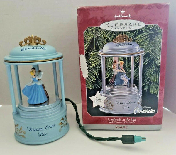 Hallmark 1998 Christmas Ornament Keepsake Disney Dreams Come True Cinderella U12