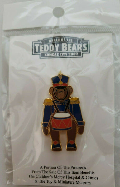 March of The Teddy Bears Kansas City 2002 Enamel Pin " Wind Up Tin Toy Bear"