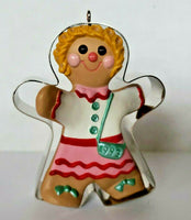 1993 Vintage Hallmark Keepsake Handcrafted and Tin Ornament 'Clever Cookie' U19