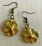 New from Vintage Mini Flower Gold Tone Fun Charms Costume Jewelry T3