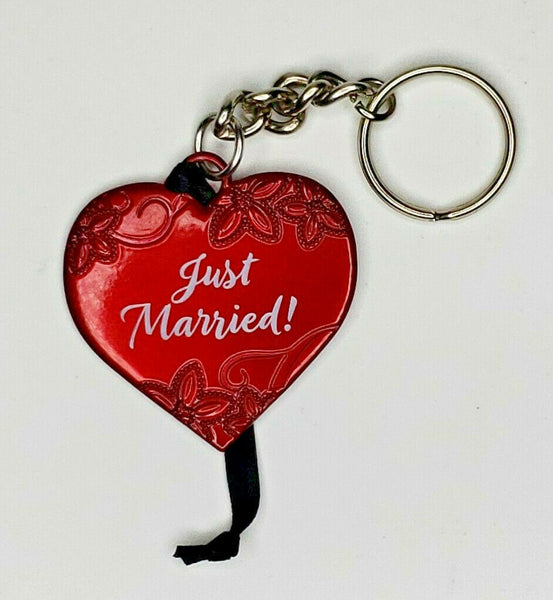 Hallmark's Heart Metal Key Chain / Ornament "Just Married" U80