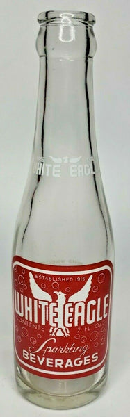 1975 White Eagle Sparkling Bev ACL Soda Bottle 7 OZ. Fall River Mass. B2-7