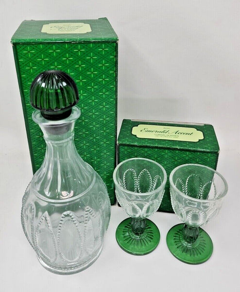 Vintage Avon Emerald Accent 2 Cordial Wine Glasses & 1 Decanter Boxes New U96
