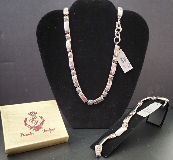 Premier Designs SilverTone Chunky 18" Necklace and Bracelet Set NWT In Box PD1