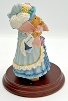 Dept 56 The Upstairs Downstairs Bears Henrietta Bosworth Easter Bonnet SKU U213