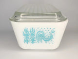 Vintage Pyrex Amish Butterprint #502 Refrigerator Dish Turquoise 1.5 Pint w/ Lid