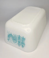 Vintage Pyrex Amish Butterprint #502 Refrigerator Dish Turquoise 1.5 Pint w/ Lid