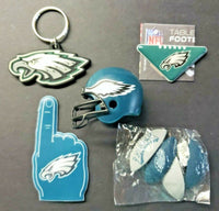 Philadelphia Eagles  Football Vending Charms Lot  5 Puzzle Helmet Key Chain 292