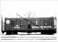 Vintage Norfolk and Western Railroad 550984 Wood Bunk Car - Marion, IN T3-429