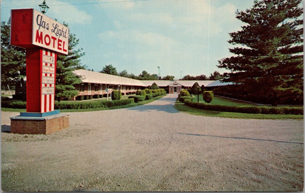 Gas Light Motel Taylorville IL Postcard PC483