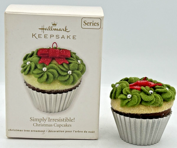 Hallmark Keepsake Christmas Cupcakes Simply Irresistible! Ornament 2011 U125