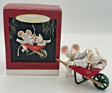 Hallmark Keepsake Hershey’s Delivering Kisses Mice Ornament 1995 U74