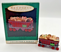 1996 Hallmark Noel R.R. Cookie Car Miniature Keepsake Ornament U244