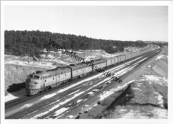 Vintage Union Pacific Railroad 932 Deisel Engine T3-608