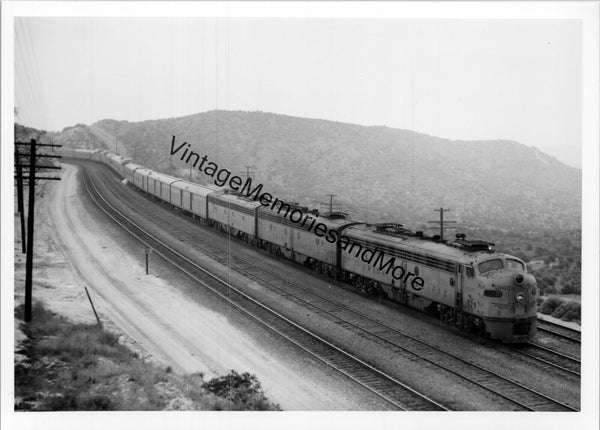 Vintage Union Pacific Railroad 929 Deisel Engine T3-607