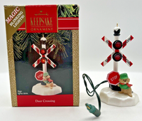 Hallmark 1990 Keepsake DeeR Crossing Christmas Ornament Blinking Lights U245