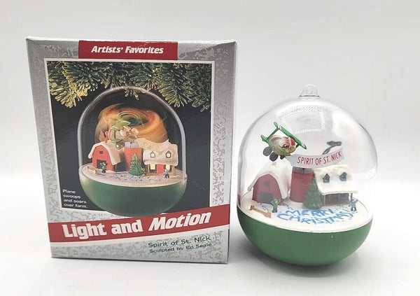 1989 Hallmark Keepsake Magic Ornament "Spirit of St. Nick" Light & Motion U245